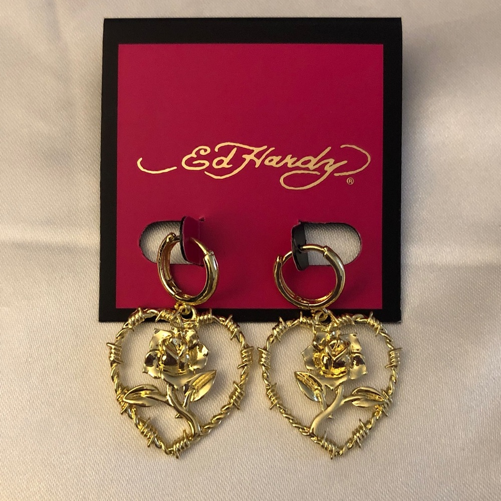 Ed Hardy Gold Tone Huggie Hoops Open Frame Barbed Heart Charm Rose Accent NEW